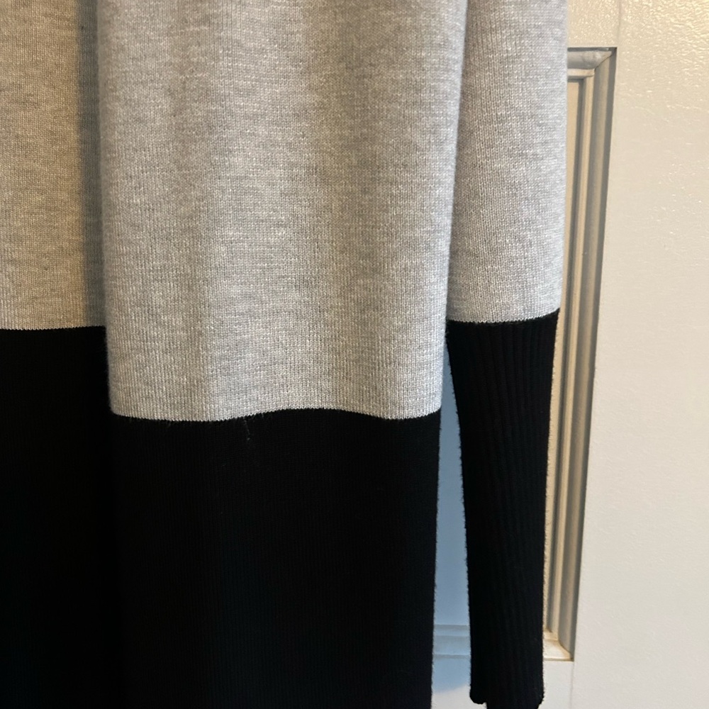Gray and Black Women's Cardigan - Picture 3 of 4